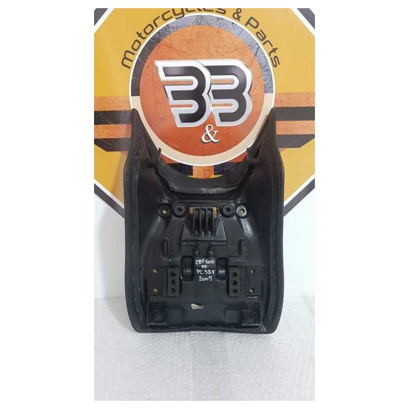 Sea Pilot Honda CBF 600 NA - HORNET - PC 38F - 2005 