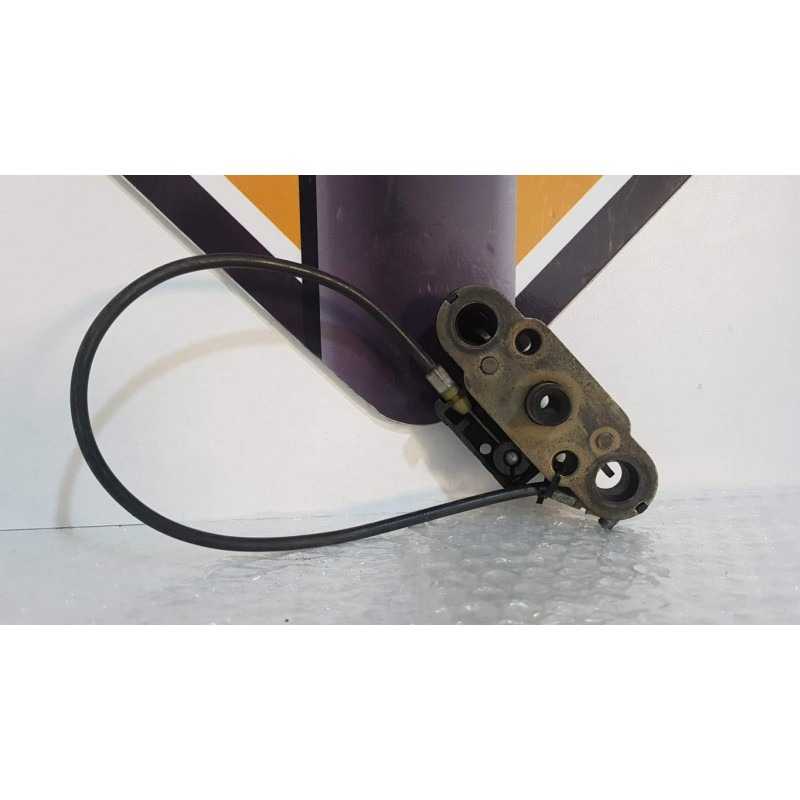 Rear Seat Lock Striker Suzuki GSXR 600 - K2 - 2002 