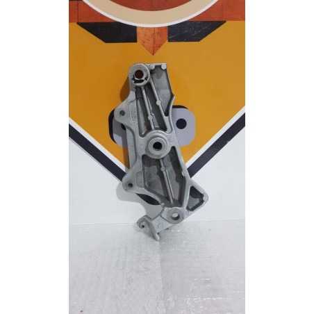 Right Footrest Bracket Honda CB 600F - Hornet - PC 34 - 2001 