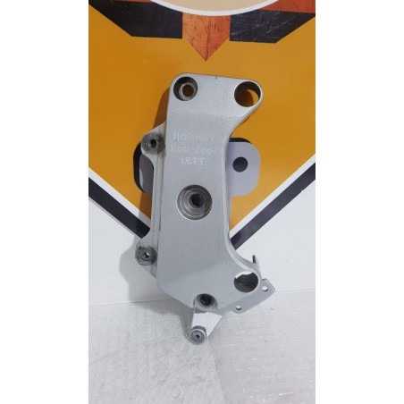Left Footrest Bracket Honda CB 600F - Hornet - PC 34 - 2001 