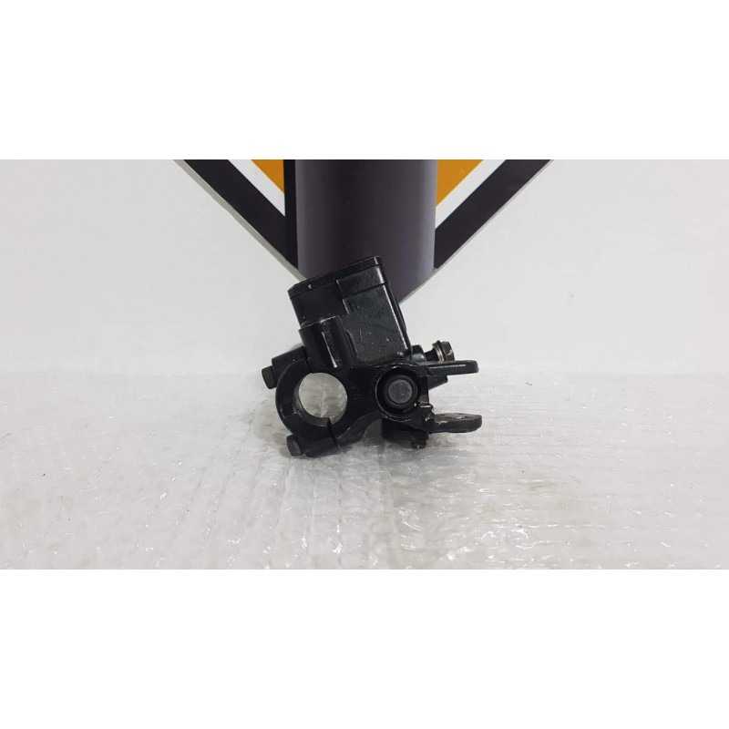 Front Brake Master Cylinder & Sensor Kawasaki ZR 750 S - 2001 