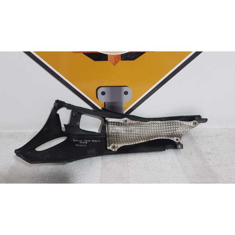 Right Under Cowl Honda DN 01 - NSA 700A - 2008 