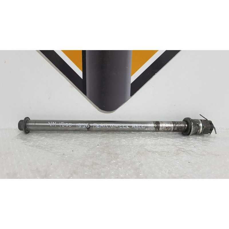 Rear Wheel Axle Kawasaki Vulcan VN 1500 - Classic -1996 