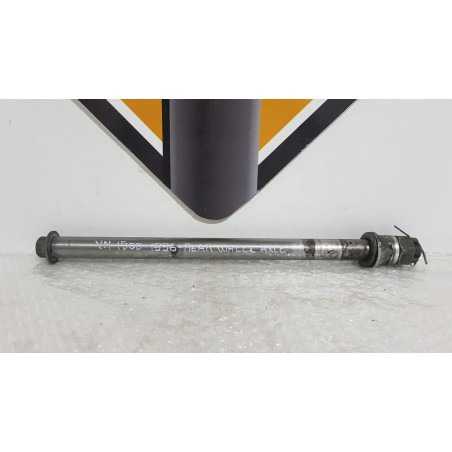 Rear Wheel Axle Kawasaki Vulcan VN 1500 - Classic -1996 