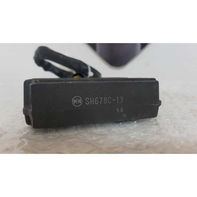 Regulator Rectifier Honda CBR 600 - F4i - PC 35 - 2001 