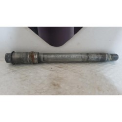 Front Wheel Spindle Axle Yamaha YZF 750 - 1996 2