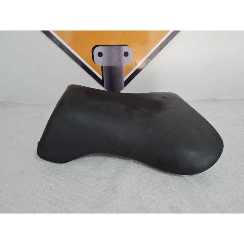 Front Seat Kawasaki Ninja ZX9R - 2002 