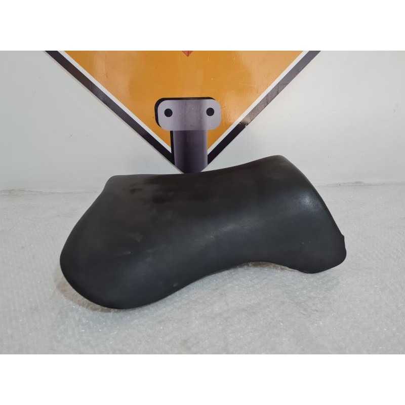 Front Seat Kawasaki Ninja ZX9R - 2002 