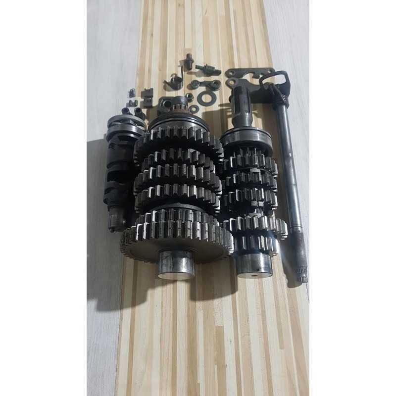 Gearbox Suzuki GSXR 750 - SRAD - 1999 