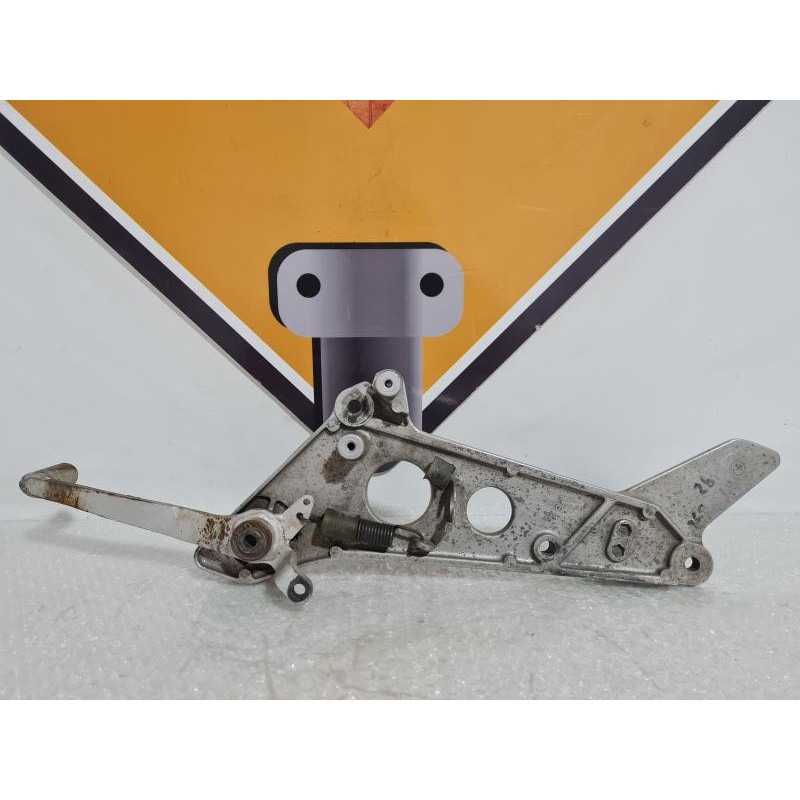 Right Footrest Bracket & Rear Brake Pedal & Passenger Step Honda NTV 650 - Revere - 1993 