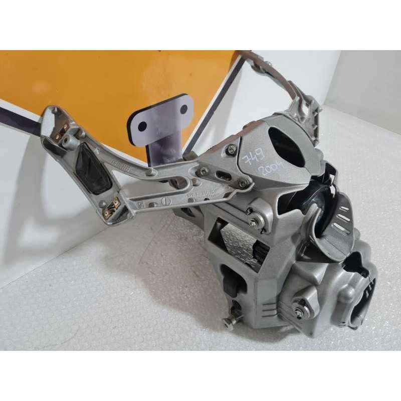 Headlight & Mirrors Brackets Ducati 749 S - 2004 