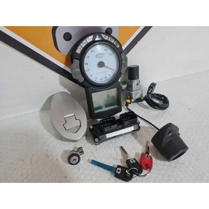 ECU & Keys & Ignition & Dashboard Ducati 749 S - 2004 