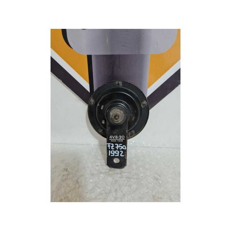 Claxon Yamaha FZ 750 - GENESIS - 1992 