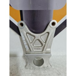 Suport Etrier Frana Spate Yamaha YZF R1 - RN 01 - 2000 2
