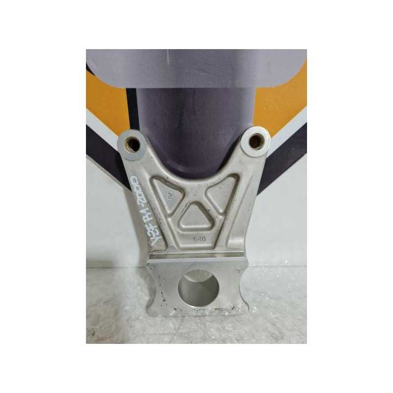 Rear Brake Caliper Bracket Yamaha YZF R1 - RN 01 - 2000 