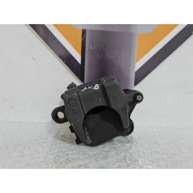 Etrier Frana Spate Honda CB 900 - Hornet - 2003 