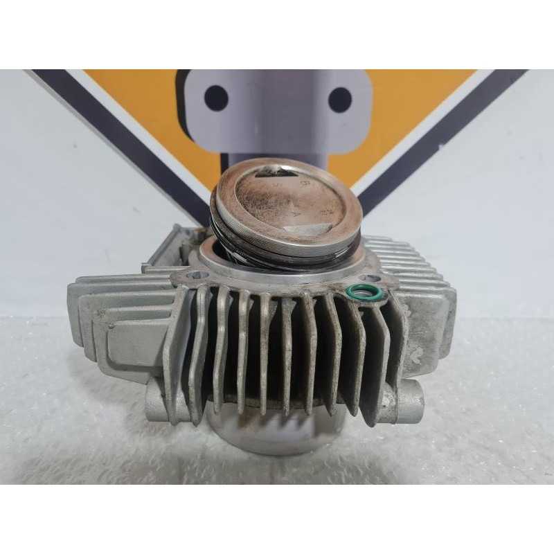 Cilindru & Piston Orizontal Ducati Monster 600 - 2000 