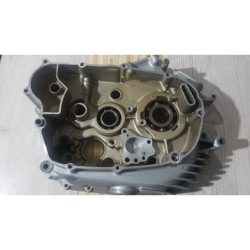 Engine Crankcase Right Yamaha Virago XV 125 - 5AJ - 1998 2