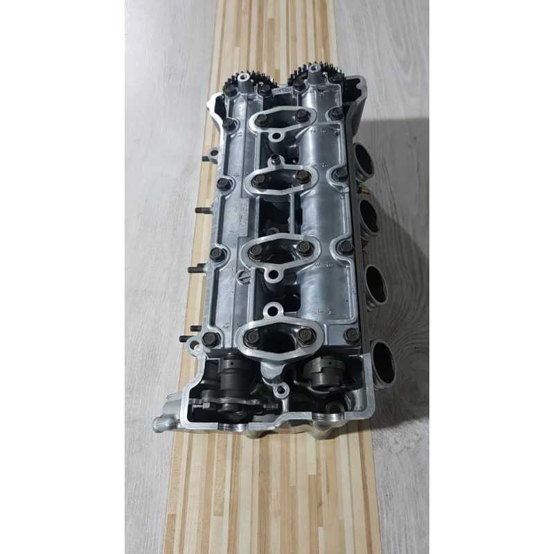 Cylinder Head & Camshafts Honda CBR F4i - PC 36E - 2003 