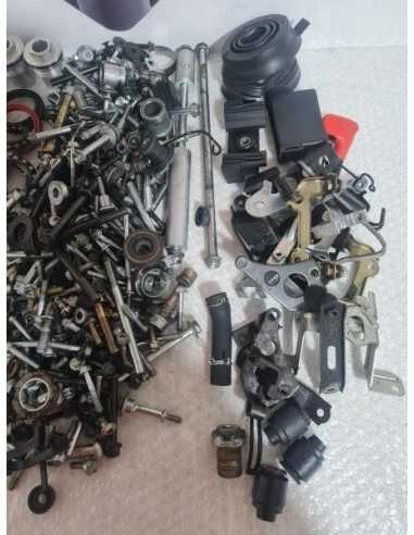 Screw Engine & Fairings & Accesories Honda CBR 900 RR - SC 33 A - 1999 