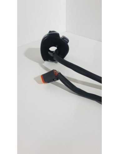 Right Switch Harley Davidson FAT BOY FLSTF 2004, 71563-96 71564-96 71589-96B