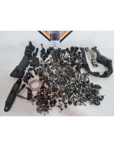 Lot Suruburi Si Accesorii Bmw K 100 RS 1985, BNB874