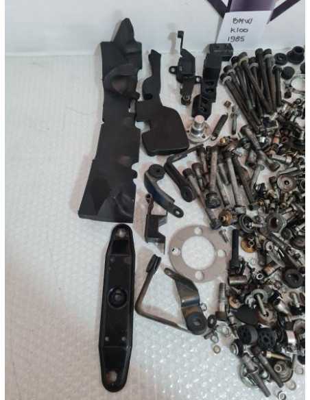 Lot Suruburi Si Accesorii Bmw K 100 RS 1985, BNB874
