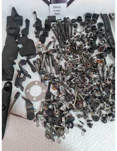 Lot Suruburi Si Accesorii Bmw K 100 RS 1985, BNB874