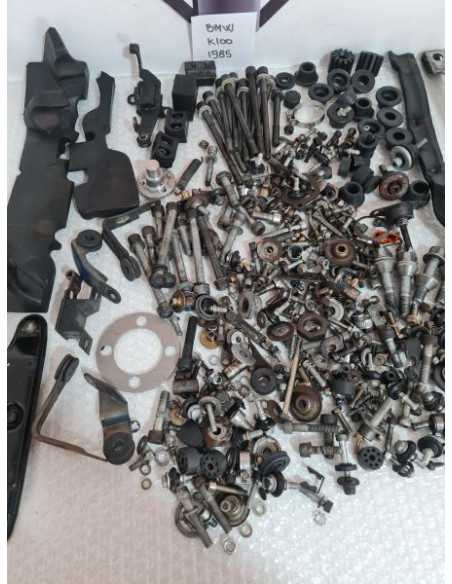 Lot Suruburi Si Accesorii Bmw K 100 RS 1985, BNB874