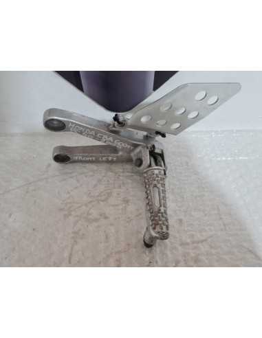 Pedal Playing Front Left Honda CBR 600rr PC 40 2009, 50665MFJD00 50700MFJD00