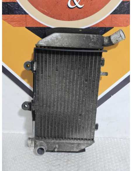 Right Radiator Honda Vfr 800 RC46A 2007, 19060MCWD01 19032MCWD00
