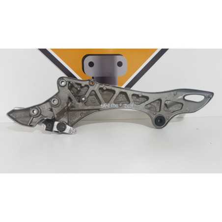 Holder Footrest Right Suzuki Gladius SFV 650 - 2011 