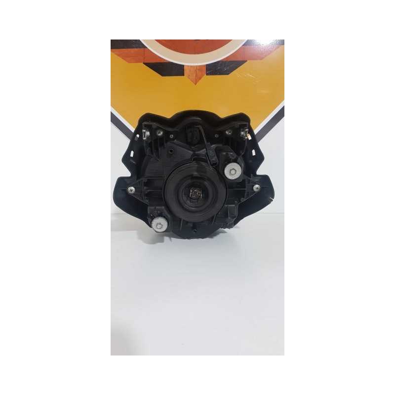 Far Suzuki Gladius SFV 650 - 2011 