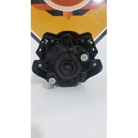 Far Suzuki Gladius SFV 650 - 2011 