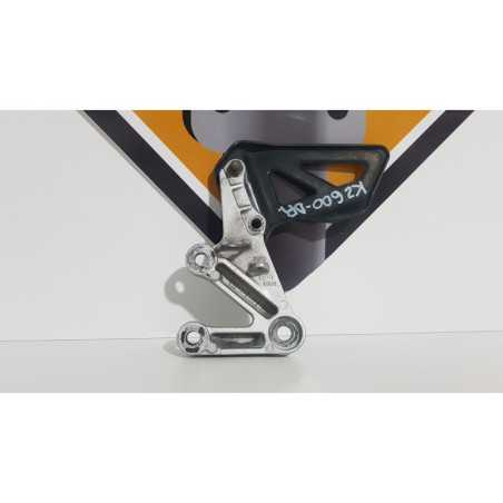 Right Footrest Bracket Suzuki GSXR 600 - K2 - 2002 