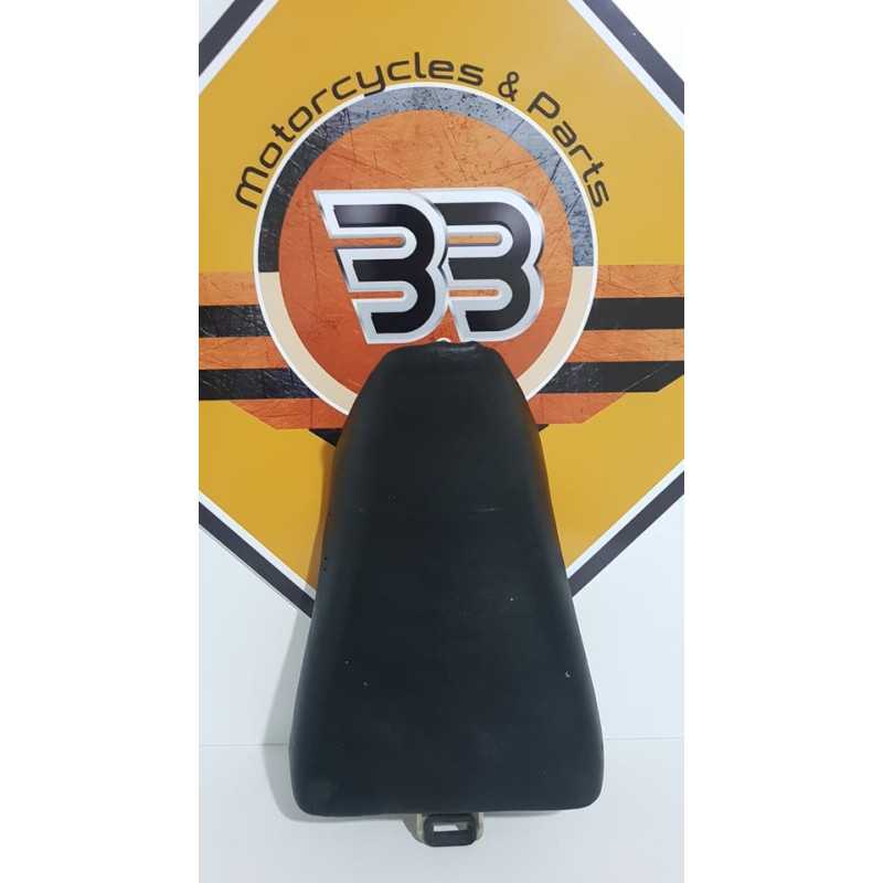 Front Seat Yamaha FZR 600 - 1990 