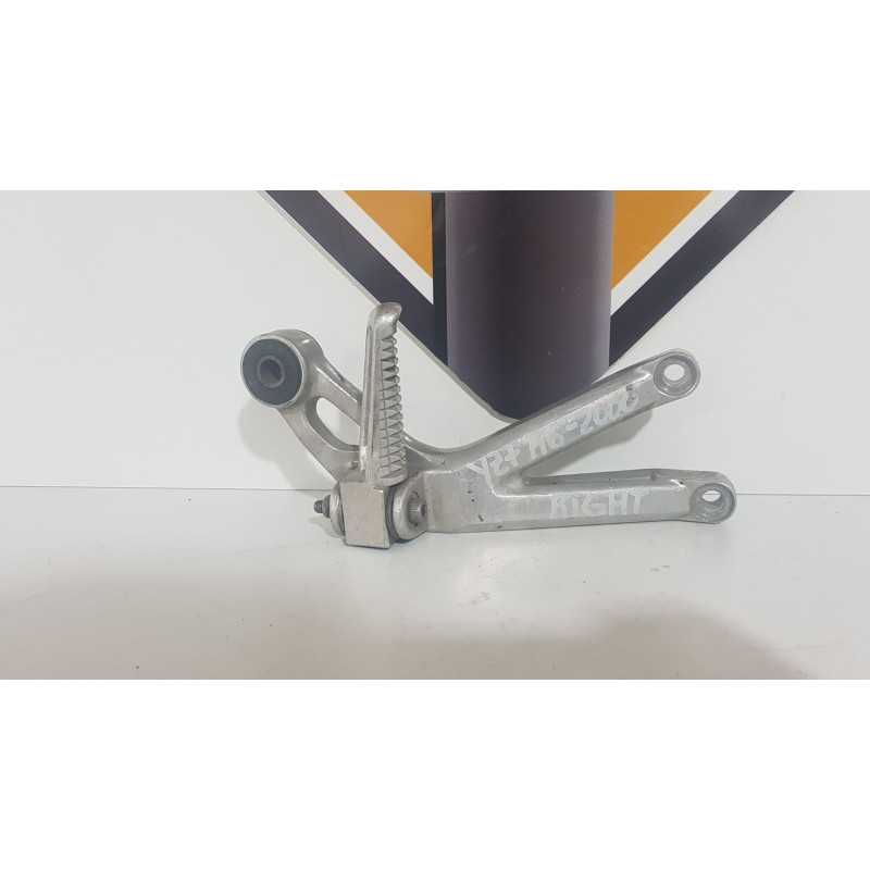 Ansamblu Scarita Dreapta Pasager Yamaha YZF 600 - R6 - 2000 