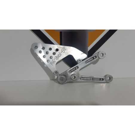 Left Footrest Bracket Yamaha YZF 600 - R6 - 2001 