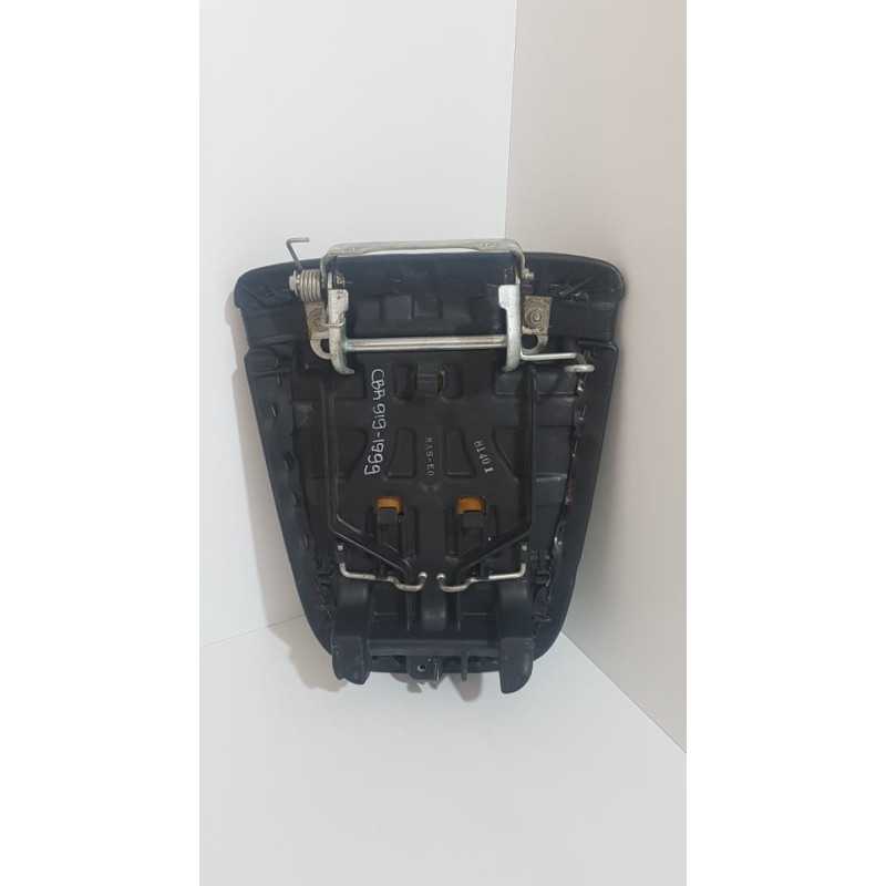 Rear Seat Honda CBR 900 RR - SC 33 A - 1999 