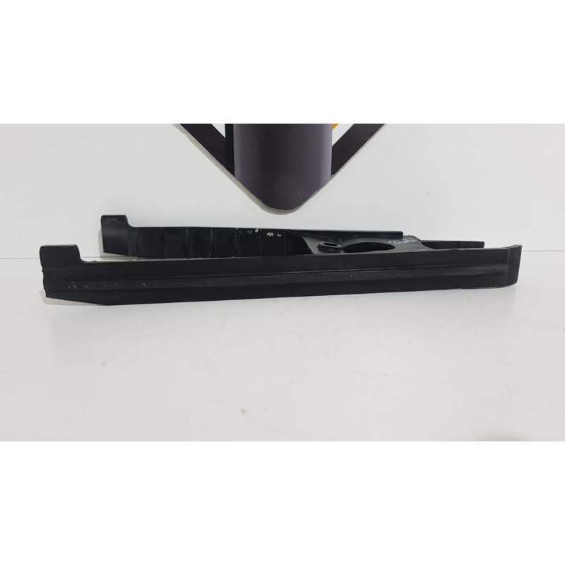 Chain Slide Rail Kawasaki Ninja ZX7R - ZX 750P - 1998 